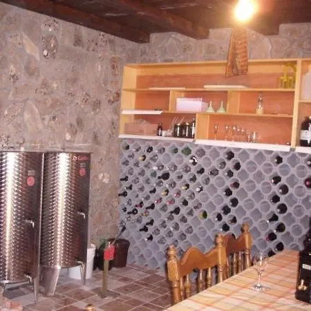 In With Terrace, Air Condition, Wifi, Washing Machine Apartman