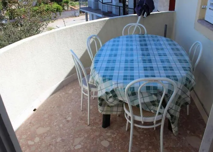 דירה In With Terrace, Air Condition, Wifi, Washing Machine *