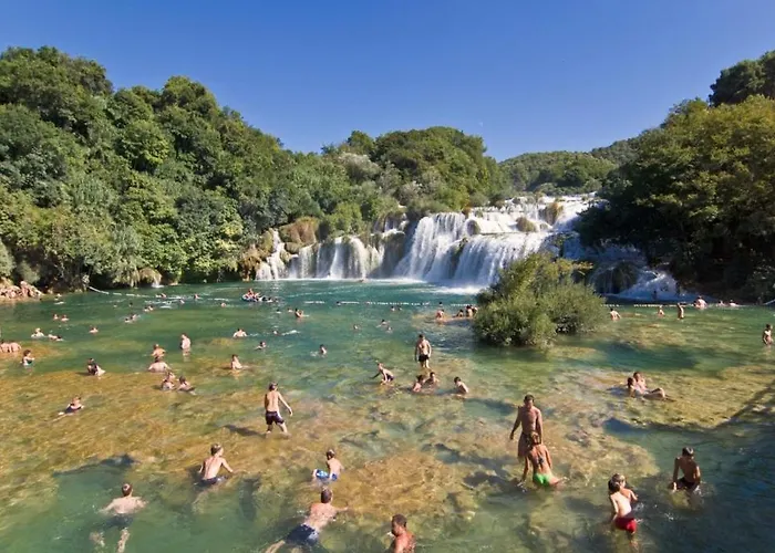 In With Terrace, Air Condition, Wifi, Washing Machine